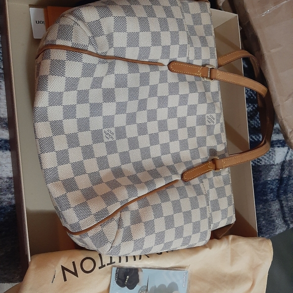 LV AZUR - Picture 6 of 16